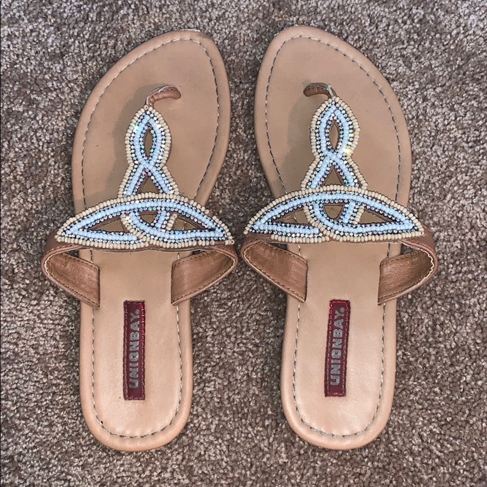 Women’s sandals 7.5